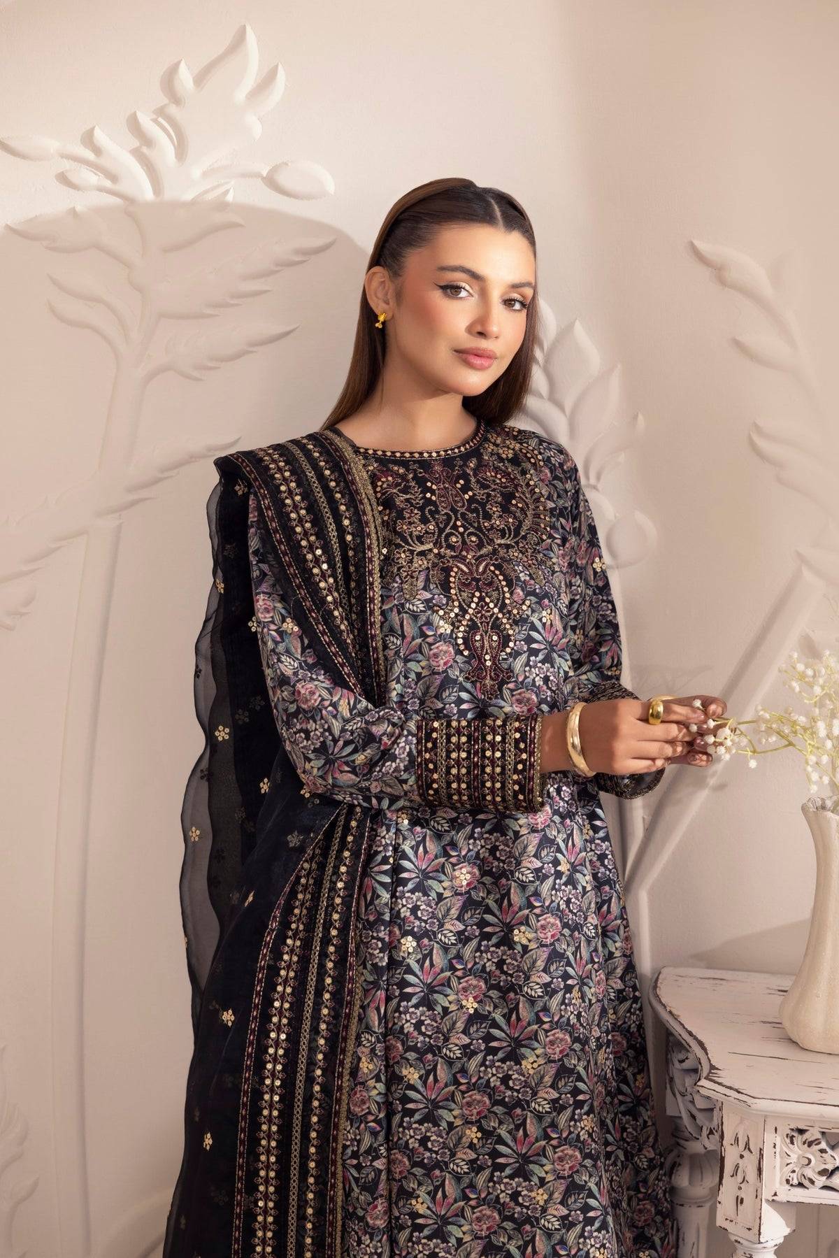 Mohagni | Tulip 25 | SPL-14 by Maria Faisal - Registered Vendor of : Mohagni - type : Ladies Clothes - 100% original wedding dresses