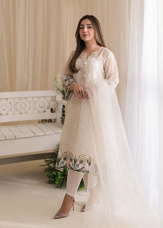 Sadaf Fawad Khan | Lyla Festive Pret | Plumeria - Maria Faisal