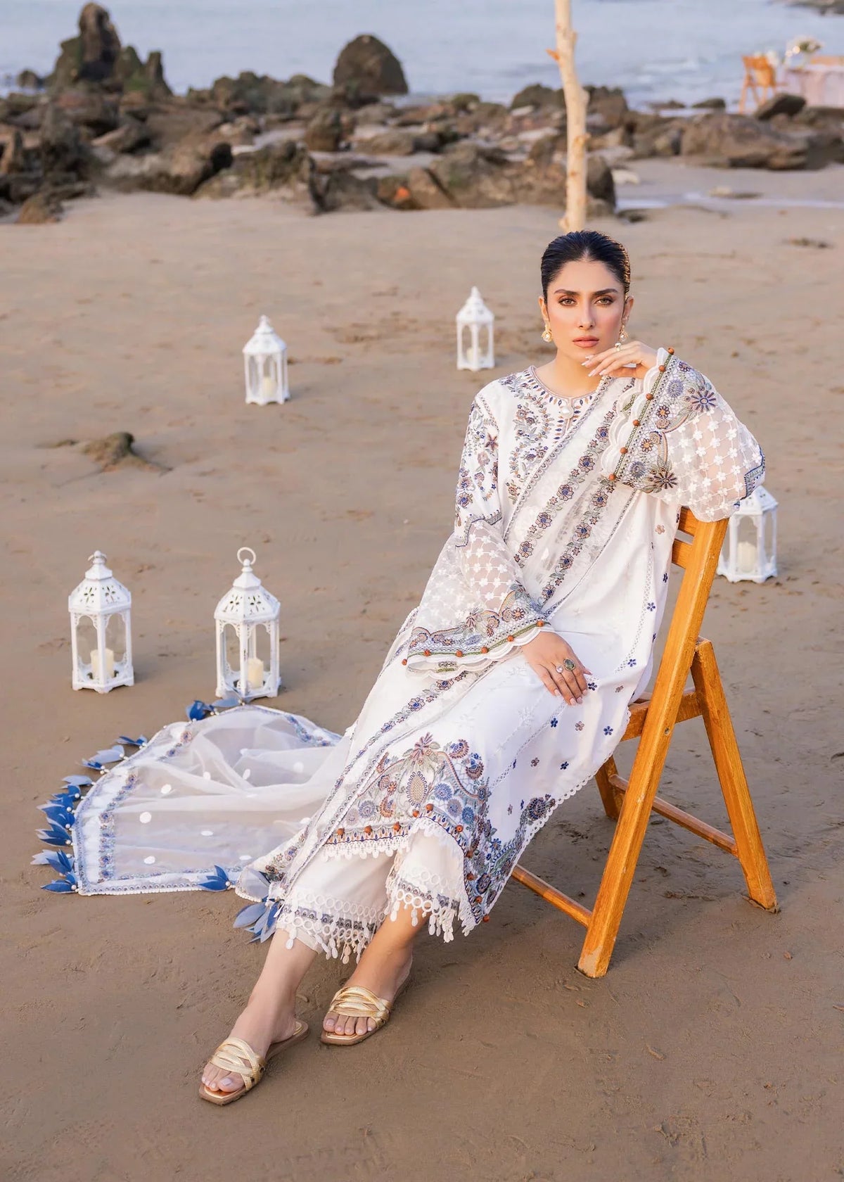 Sadaf Fawad Khan | Siraa Luxury Lawn 24| Amira (A) - Ladies Clothes - Maria Faisal