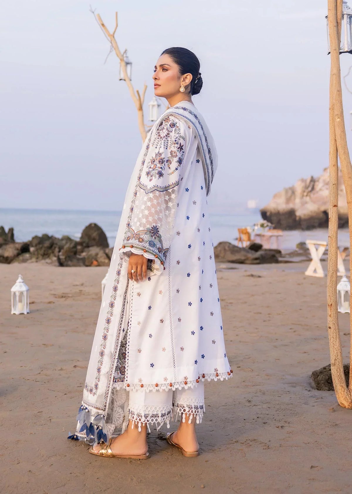 Sadaf Fawad Khan | Siraa Luxury Lawn 24| Amira (A) - Ladies Clothes - Maria Faisal