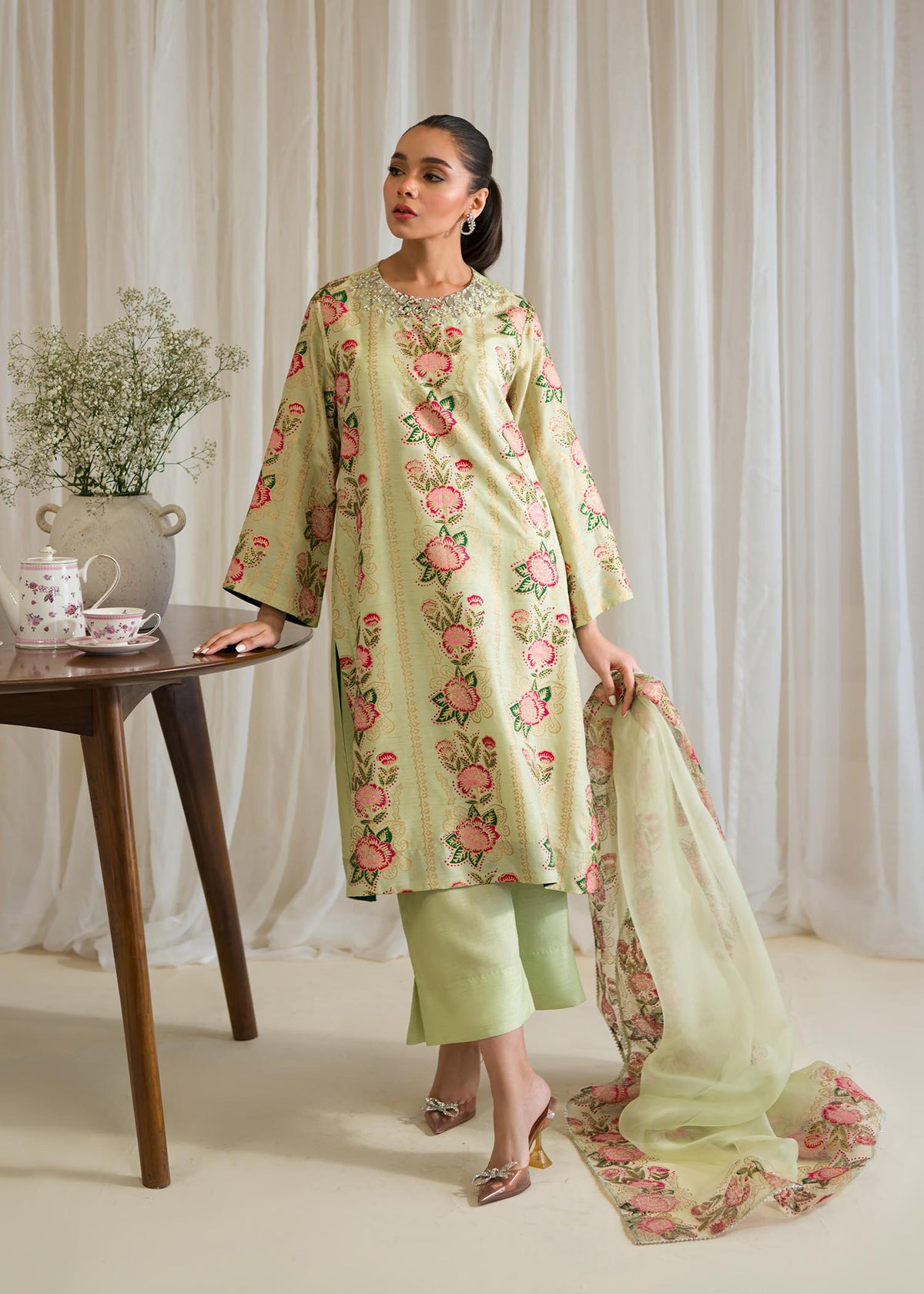 Sadaf Fawad Khan | Eid Pret 24 | Narmeen - Maria Faisal