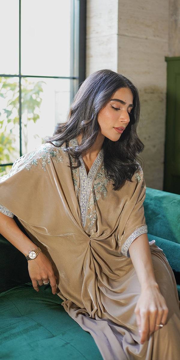 Erum Khan | Velvet Wisper | Champagne Charm by Maria Faisal - Registered Vendor of : Erum Khan - type : Ladies Clothes - 100% original wedding dresses
