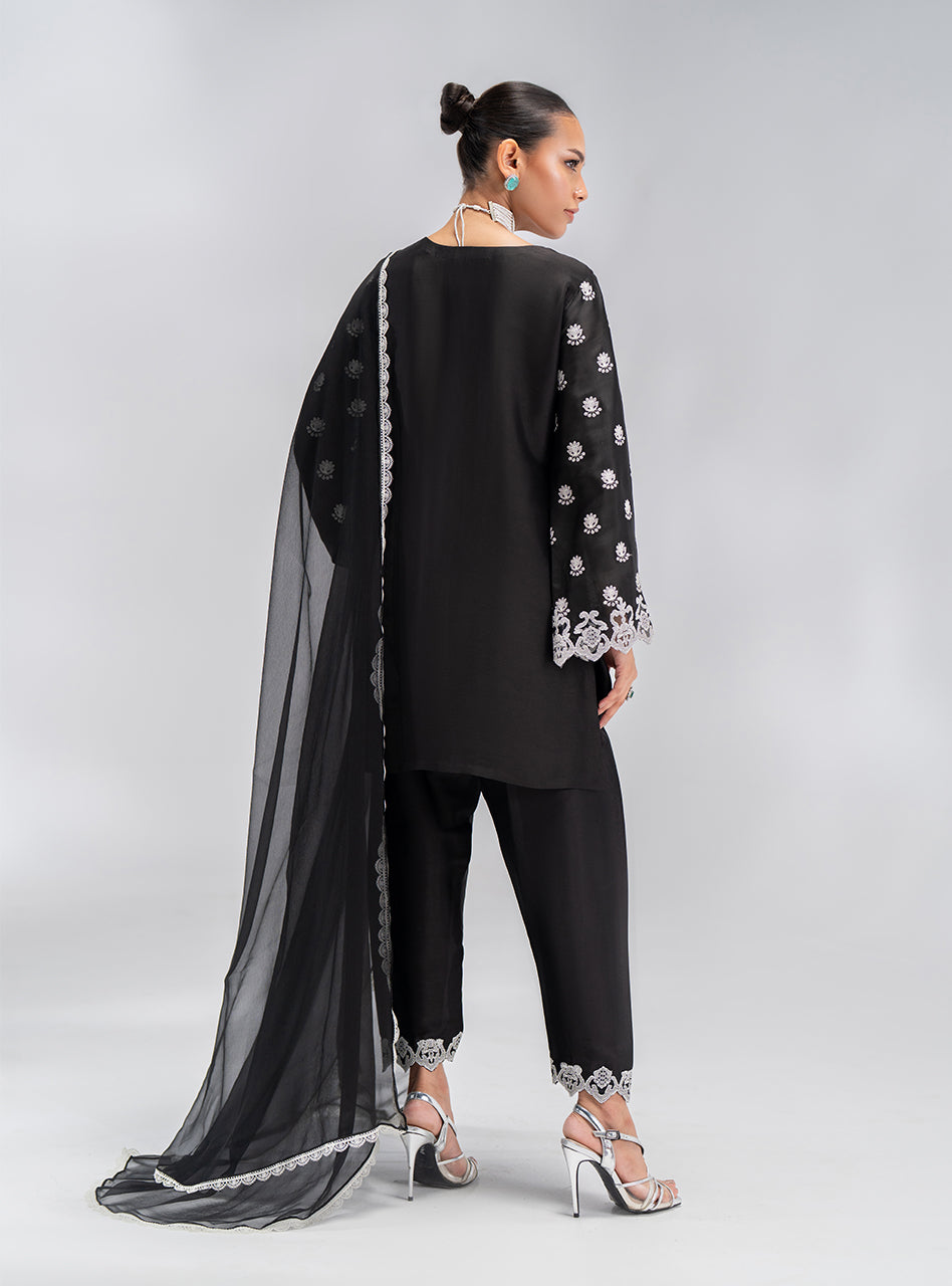 Zainab Chottani | Luxe Pret 25 | Ciar