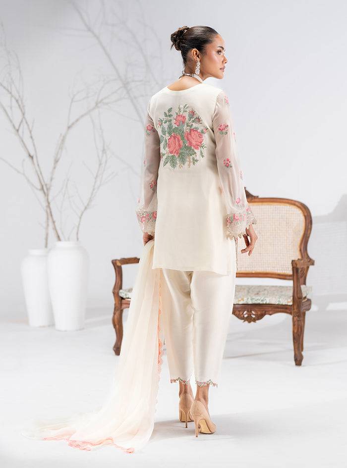 Zainab Chottani | Eid Pret 25 | Avia by Maria Faisal - Registered Vendor of : Zainab Chottani - type : Ladies Clothes - 100% original wedding dresses