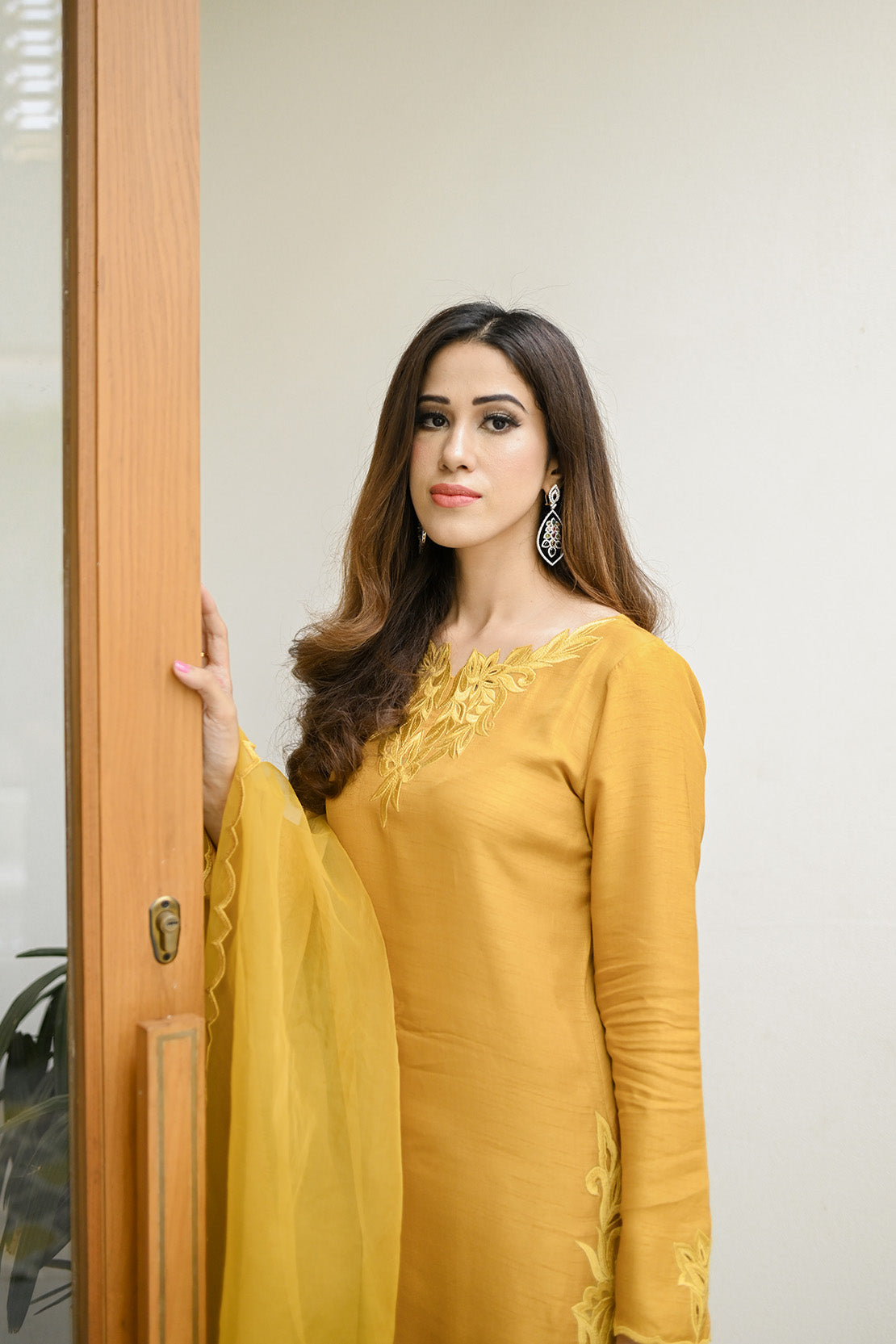 Leon | Leon Luxe Collection | NAZ - Maria Faisal