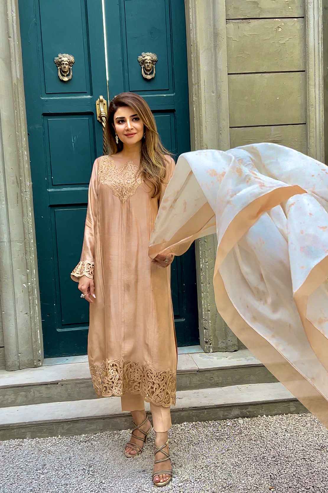 Leon | Leon Luxe Collection | NAMIA - Maria Faisal