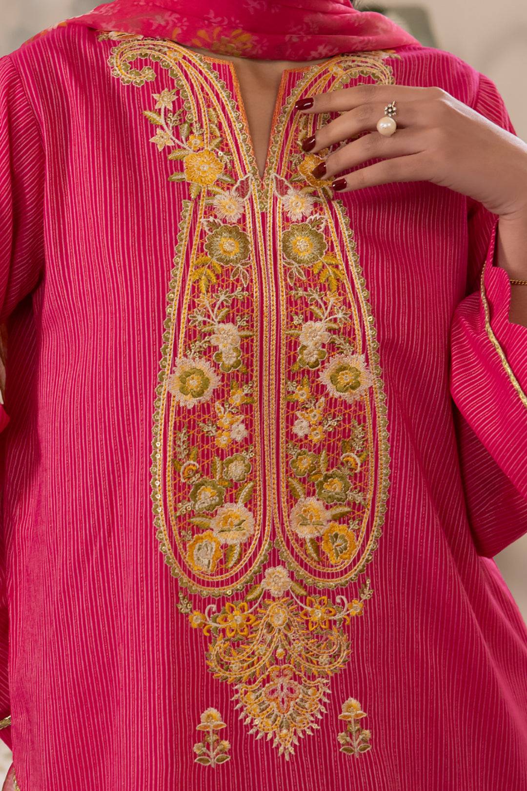 Zellbury | Unstitched 3 Piece Lawn | Embroidered Shirt Shalwar Dupatta - 1116 by Maria Faisal - Registered Vendor of : Zellbury Women - type : Essential Unstitched - 100% original wedding dresses