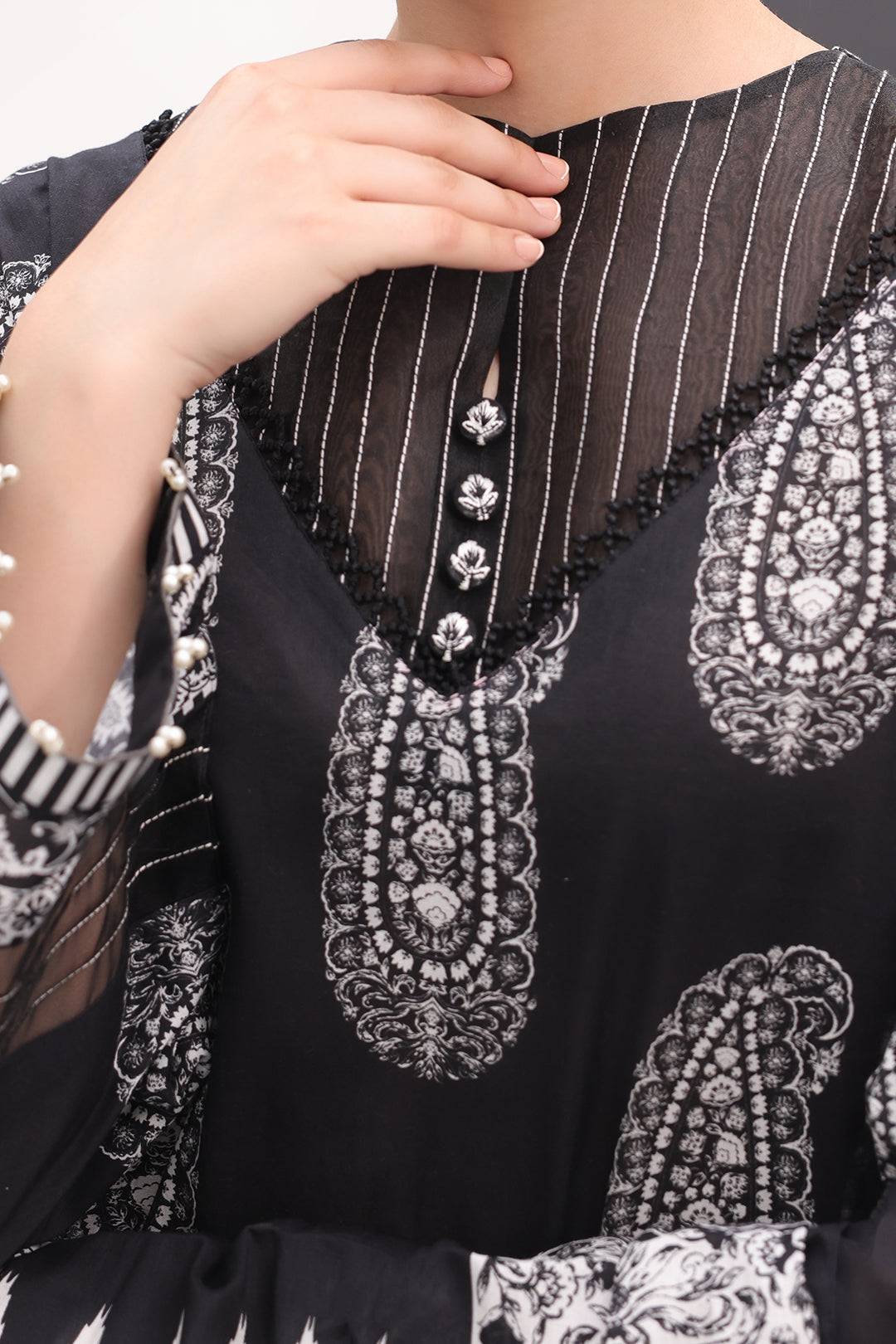 Zellbury | Unstitched 3 Piece Lawn | Shirt Shalwar Dupatta - 1525 by Maria Faisal - Registered Vendor of : Zellbury Women - type : Essential Unstitched - 100% original wedding dresses