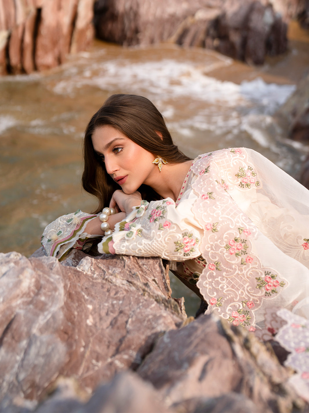Mahnur | Sirena Luxury Lawn 25 | Wisteria by Maria Faisal - Registered Vendor of : Mahnur - type : Ladies Clothes - 100% original wedding dresses