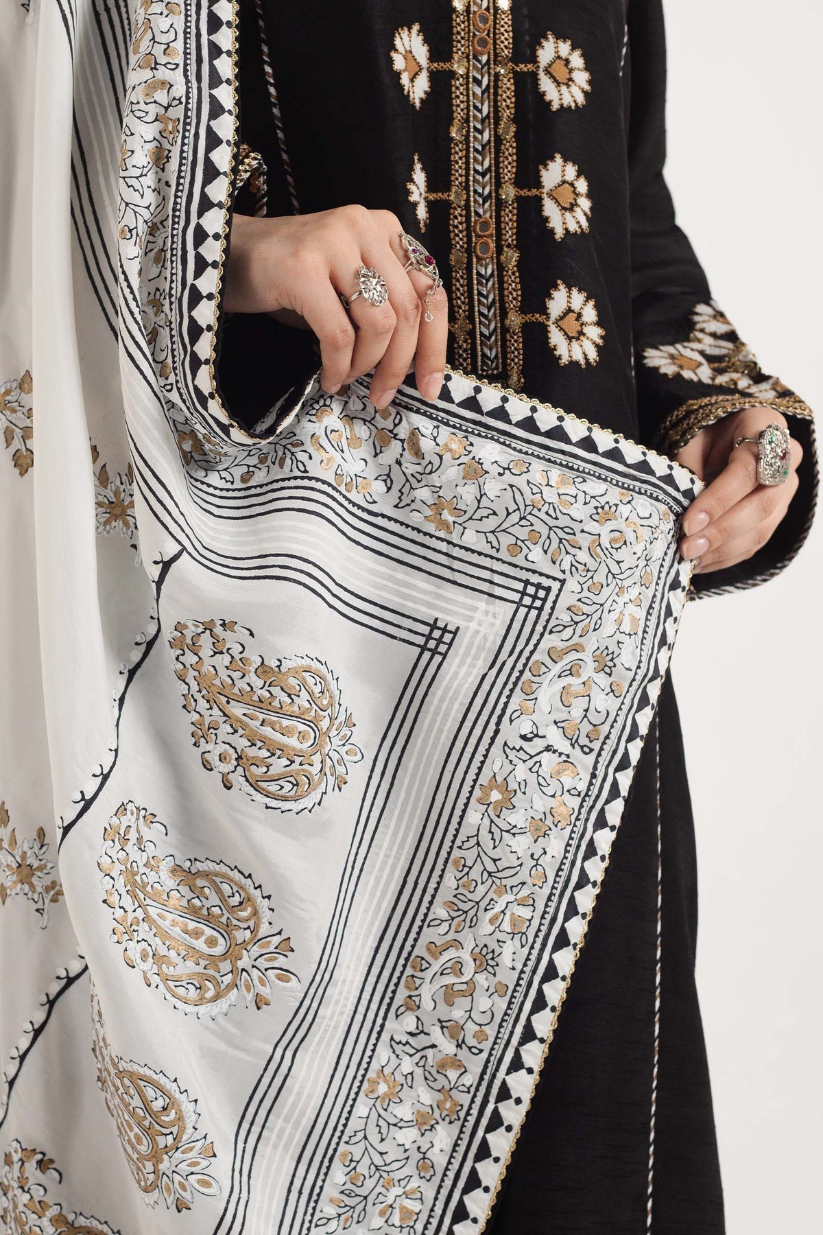 Zara Shahjahan | Handcrafted Suits | ZHC-048 - Ladies Clothes - Maria Faisal