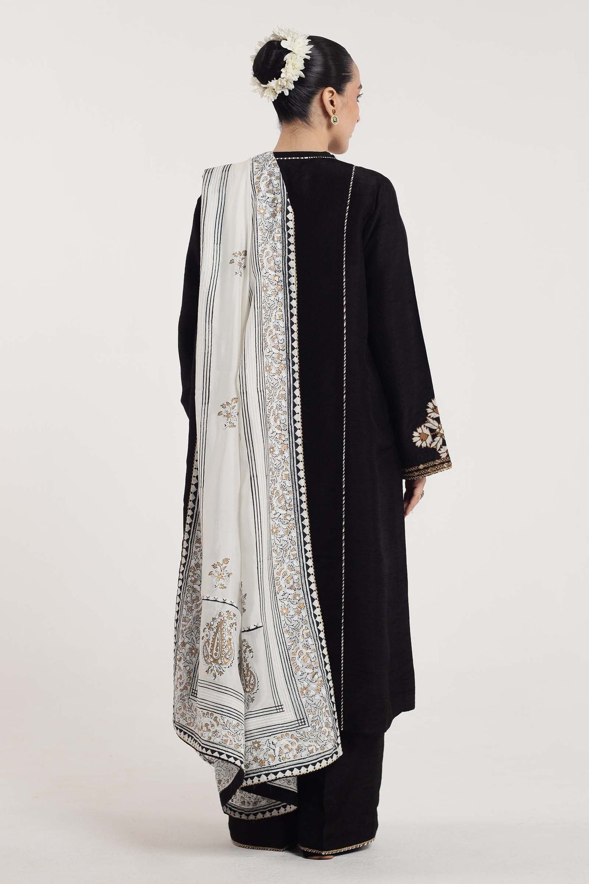 Zara Shahjahan | Handcrafted Suits | ZHC-048 - Ladies Clothes - Maria Faisal