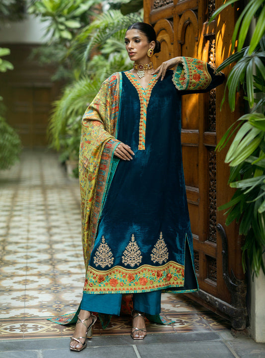 Zainab Chottani | Makhmal Luxe Pret | Soltani - Ladies Clothes - Maria Faisal