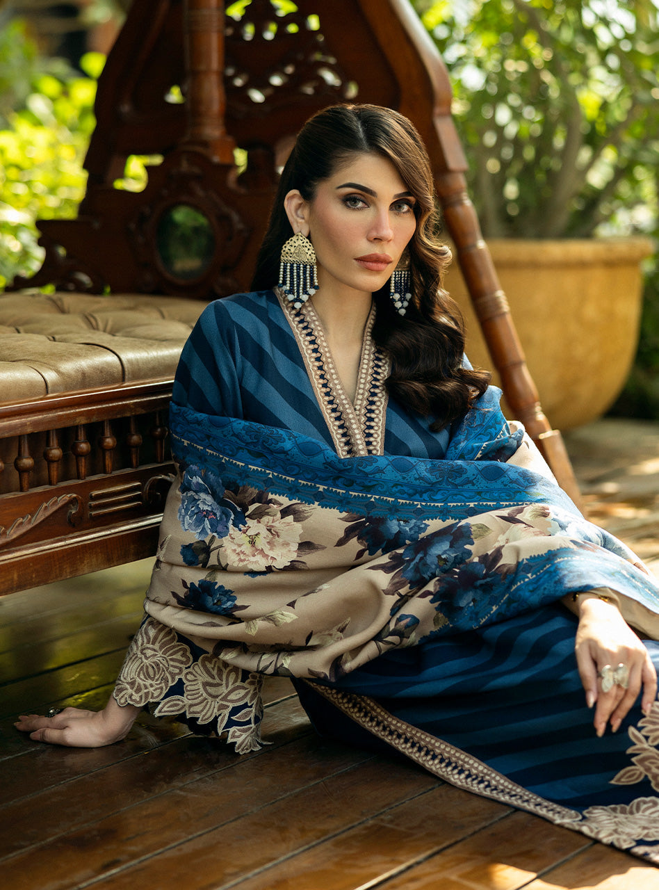 Zainab Chottani | Winter Shawls 24 |  Alayna - Ladies Clothes 