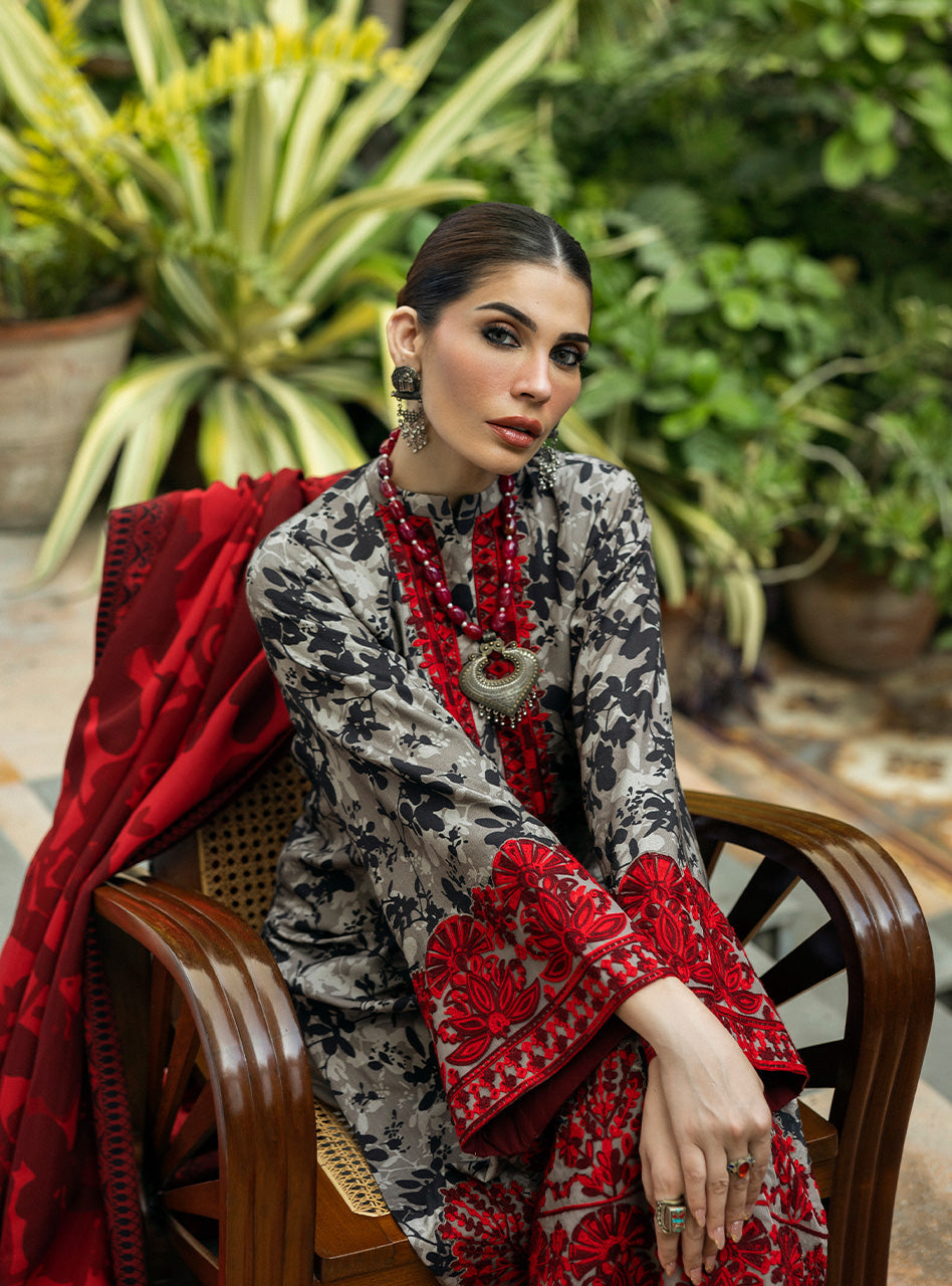 Zainab Chottani | Winter Shawls 24 |  Zemestan - Ladies Clothes 