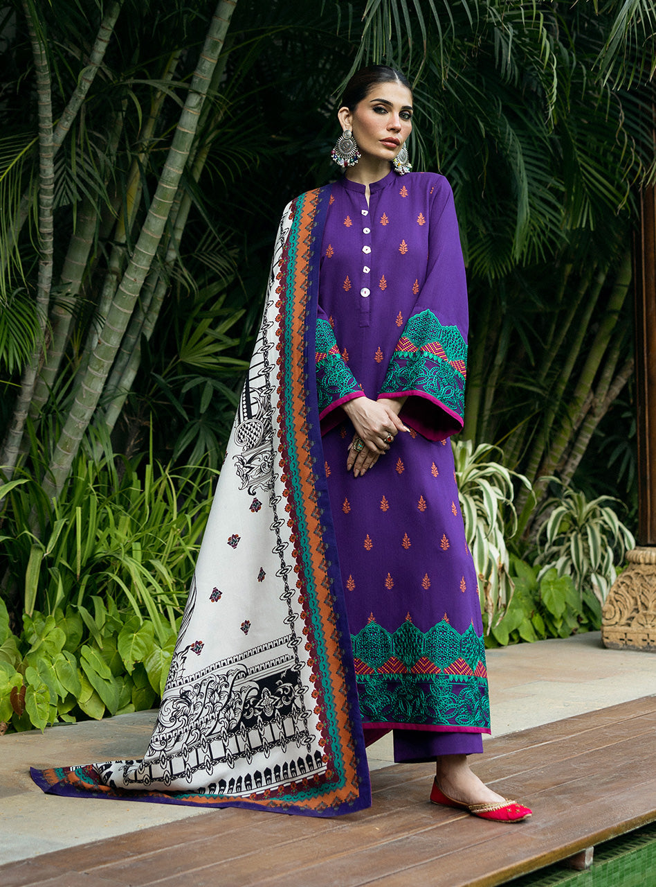 Zainab Chottani | Winter Shawls 24 |  Vaniza - Ladies Clothes 