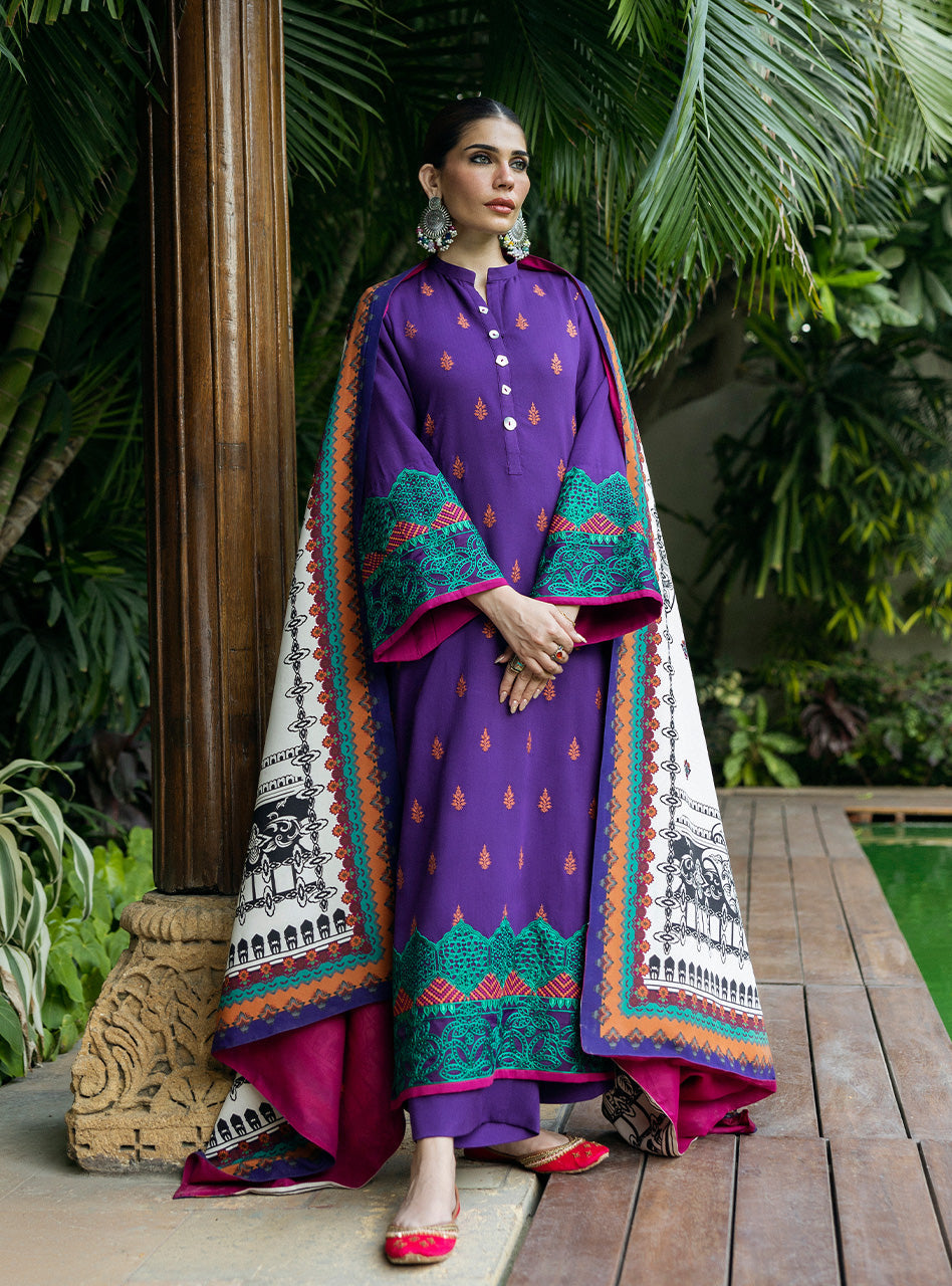 Zainab Chottani | Winter Shawls 24 |  Vaniza - Ladies Clothes 