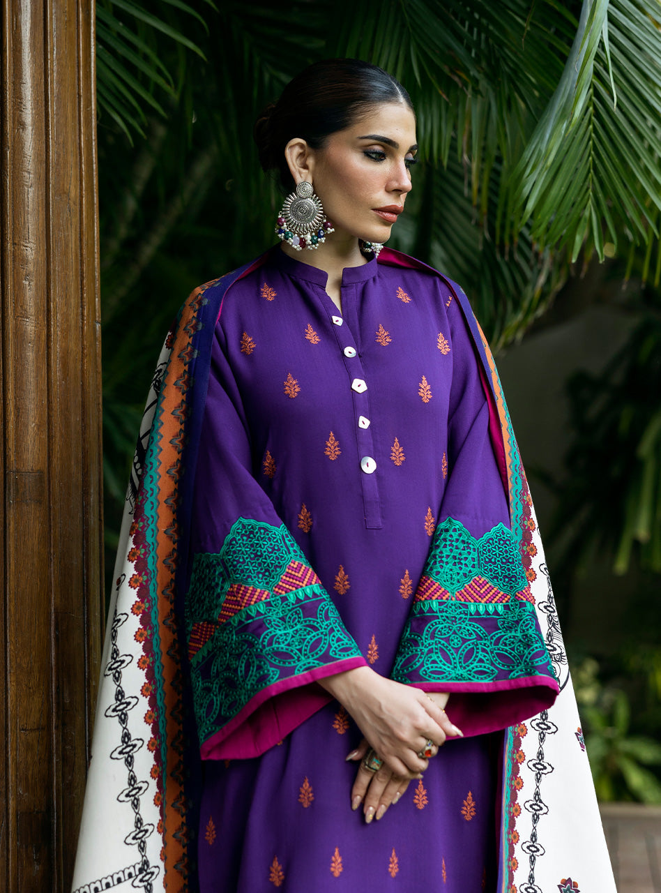 Zainab Chottani | Winter Shawls 24 |  Vaniza - Ladies Clothes 