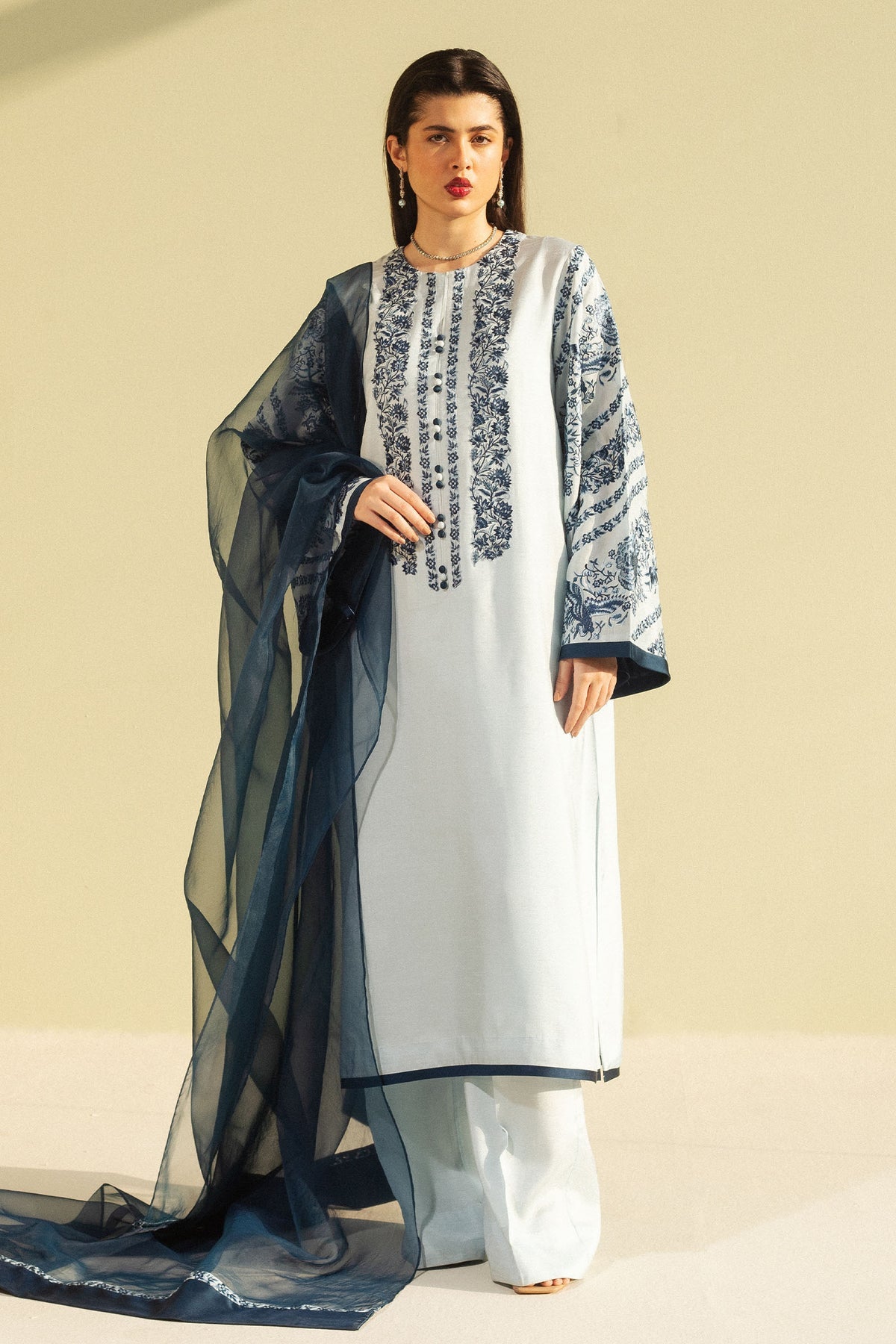 Zara Shahjahan | Festive Wear 25 | ZR25F0105 by Maria Faisal - Registered Vendor of : Zara Shahjahan - type : Ladies Clothes - 100% original wedding dresses