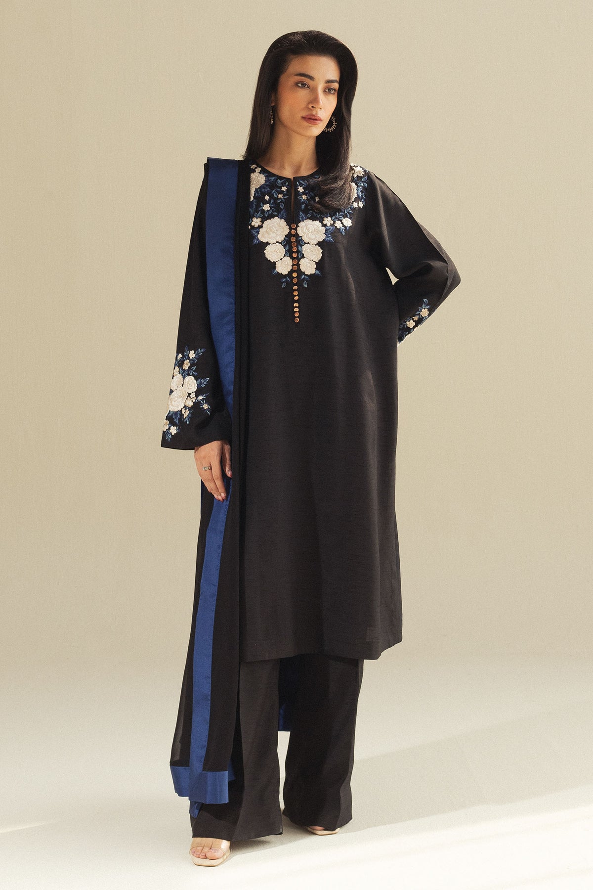 Zara Shahjahan | Festive Wear 25 | ZR25F0223 by Maria Faisal - Registered Vendor of : Zara Shahjahan - type : Ladies Clothes - 100% original wedding dresses