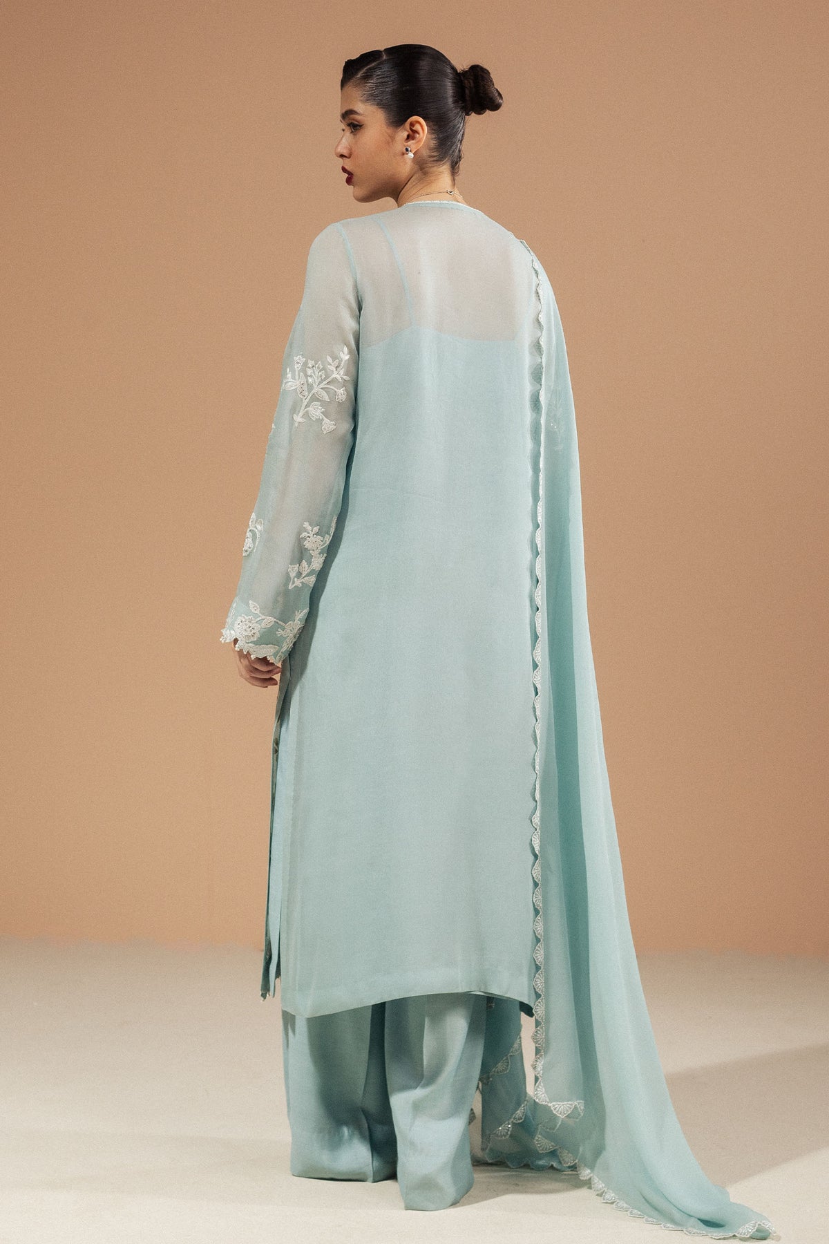 Zara Shahjahan | Festive Wear 25 | ZR25F0230 by Maria Faisal - Registered Vendor of : Zara Shahjahan - type : Ladies Clothes - 100% original wedding dresses