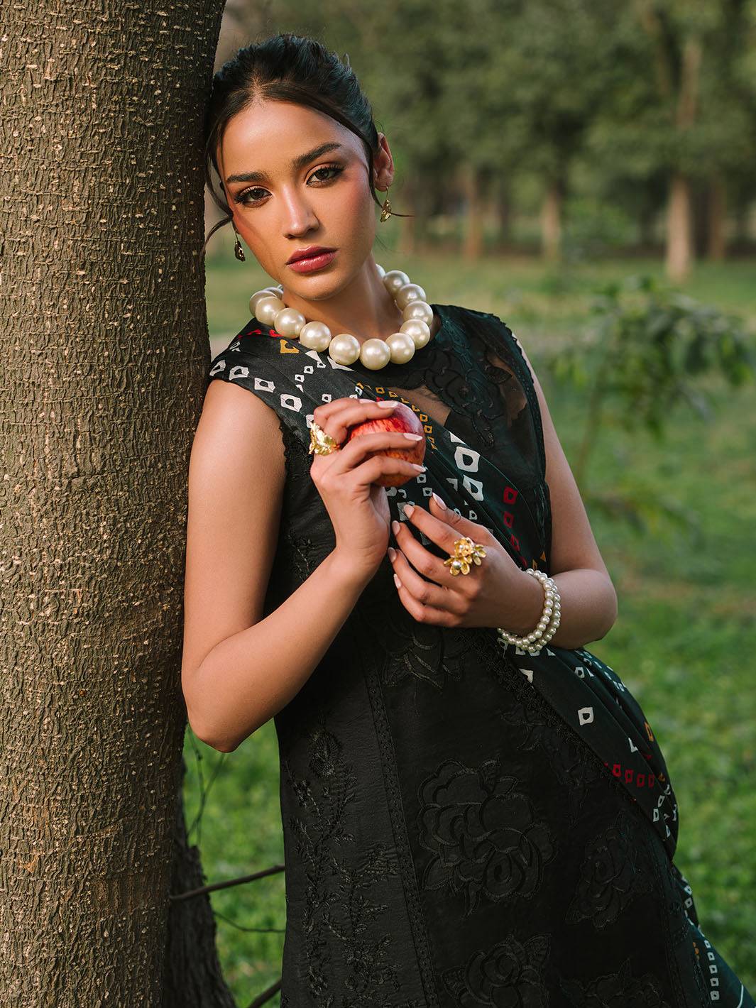 Mahnur | Dahlia Luxury Lawn 25 | Zoe by Maria Faisal - Registered Vendor of : Mahnur - type : Ladies Clothes - 100% original wedding dresses