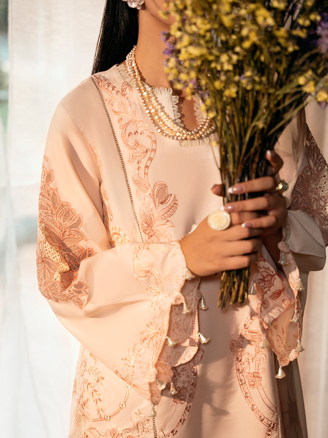 Izel | Dastak Luxury Lawn | AARZOO - Ladies Clothes 