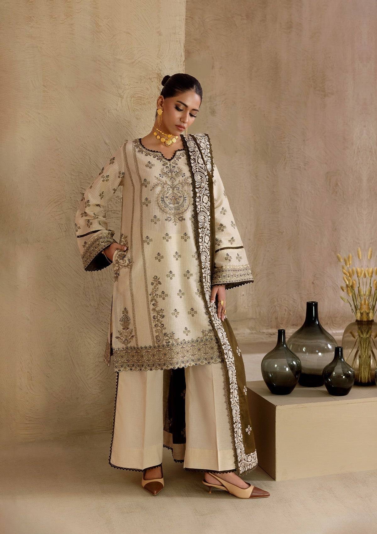 Aik Atelier | RTW 25 | LOOK 02 by Maria Faisal - Registered Vendor of : Aik Atelier - type : Ladies Clothes - 100% original wedding dresses