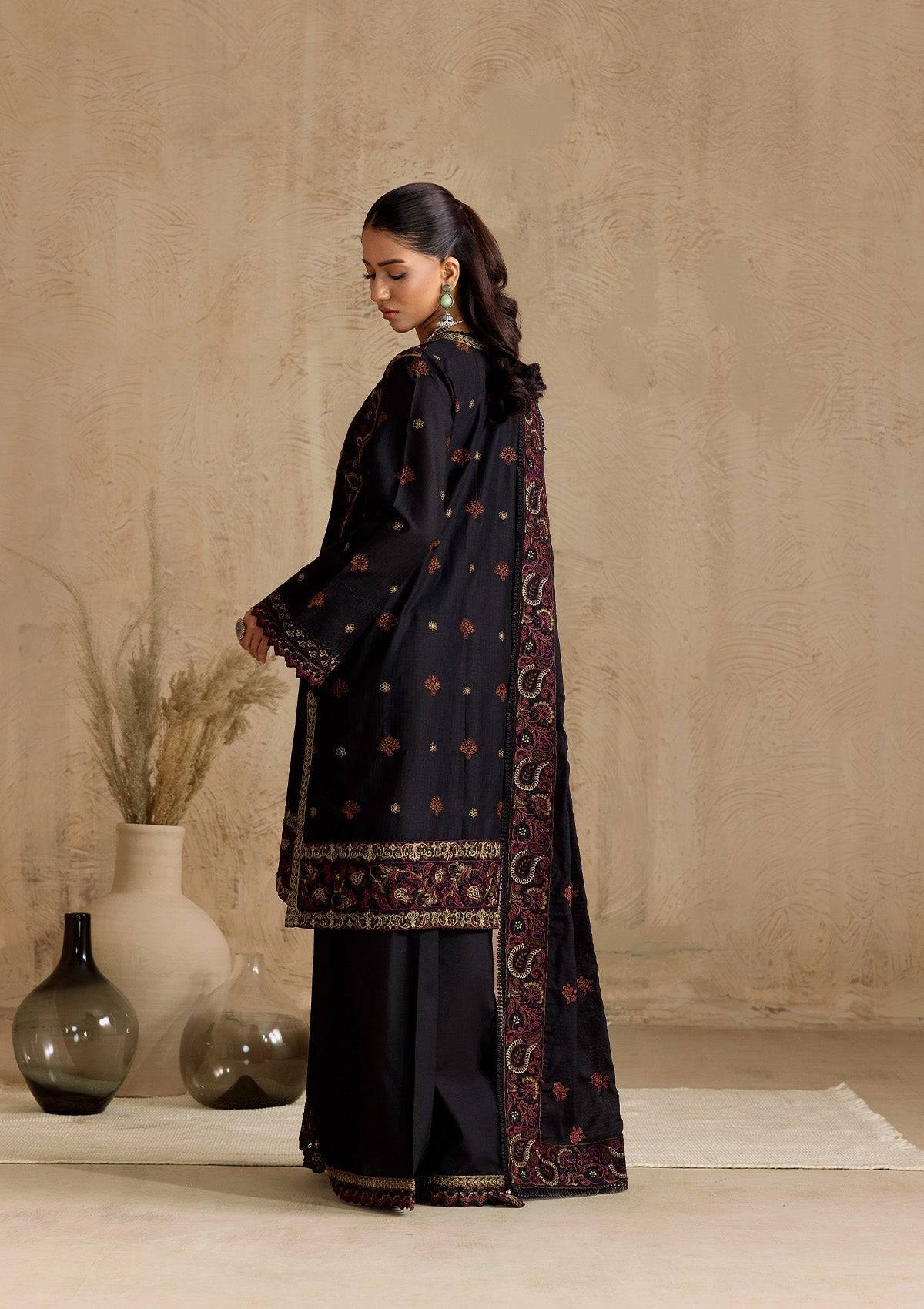 Aik Atelier | RTW 25 | LOOK 06 by Maria Faisal - Registered Vendor of : Aik Atelier - type : Ladies Clothes - 100% original wedding dresses
