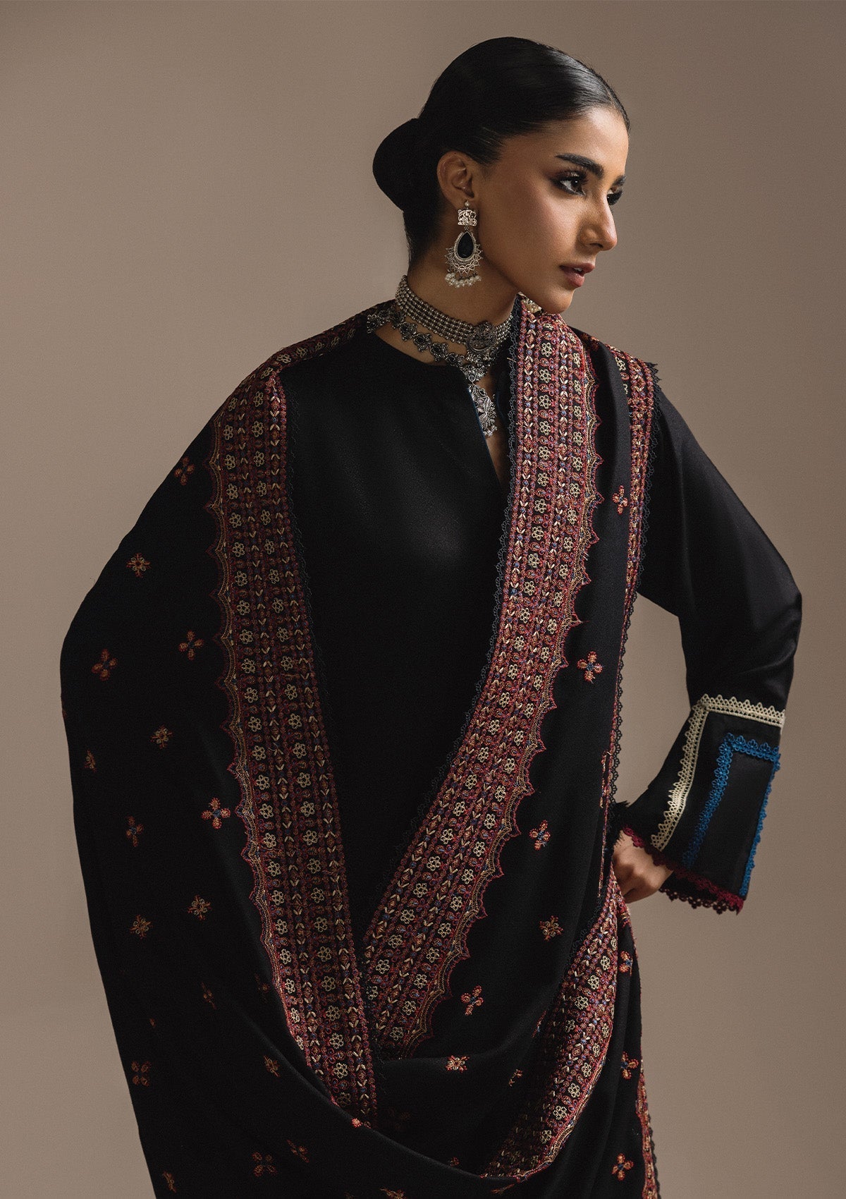 Aik Atelier | Aik Roz Karandi 25 | LOOK 02 - Luxury Dress - available at Maria Faisal in UK and USA.