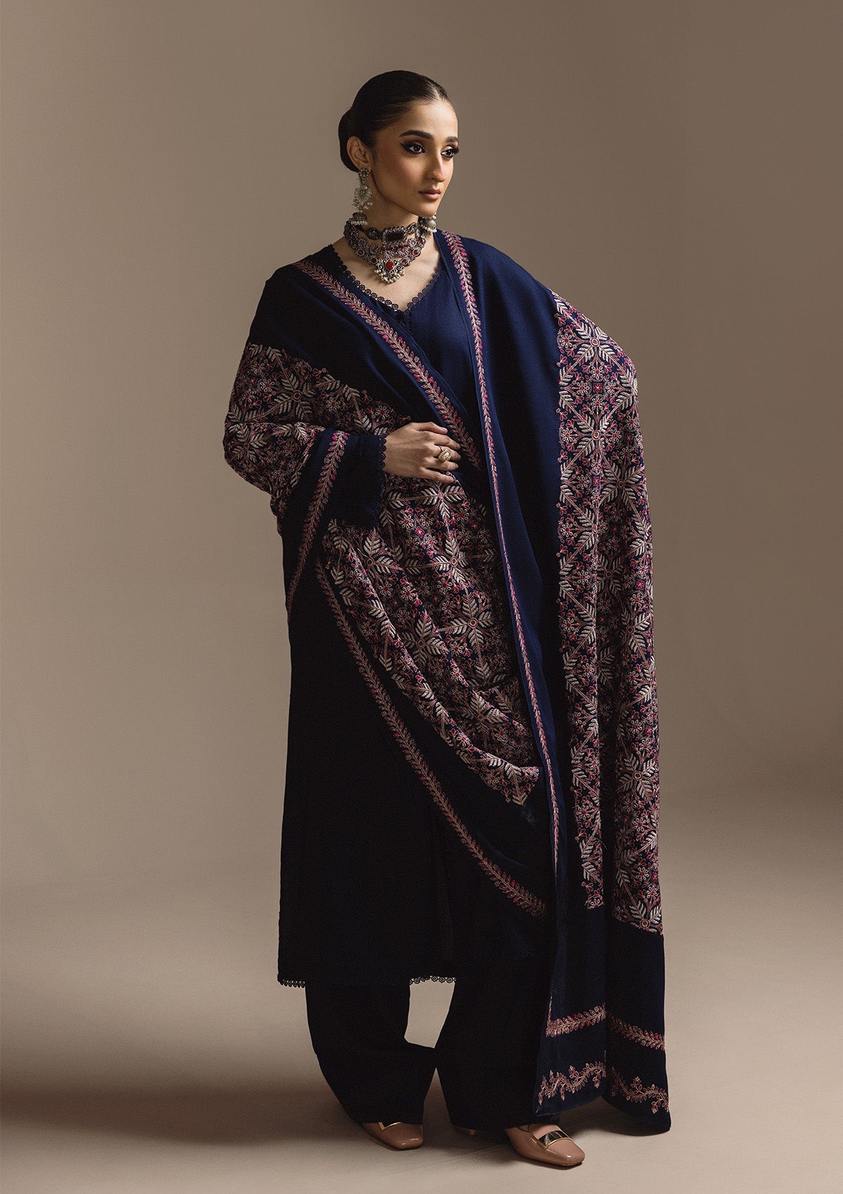 Aik Atelier | Aik Roz Karandi 25 | LOOK 01 - Luxury Dress - available at Maria Faisal in UK and USA.