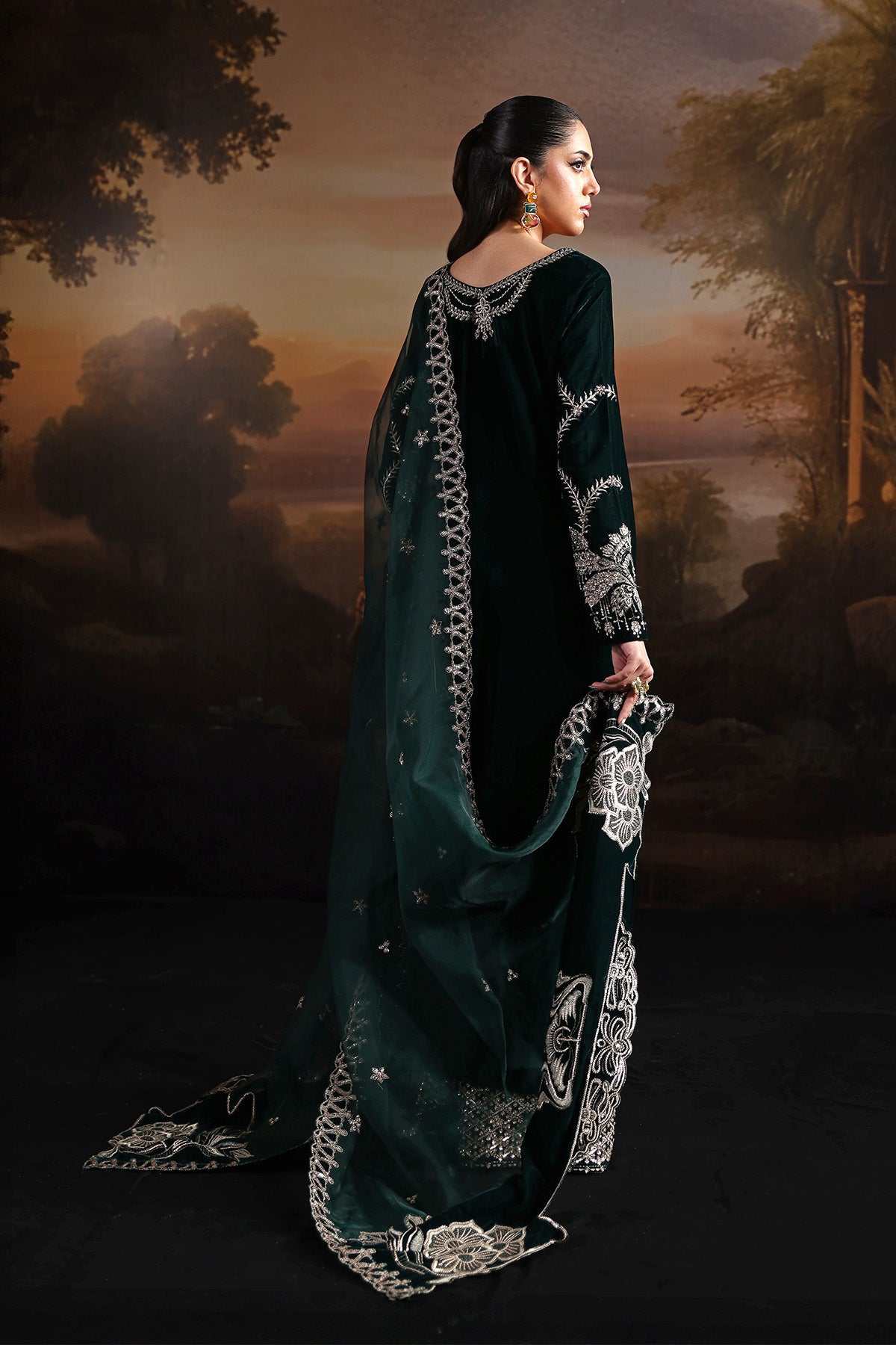 Alizeh | Lamour 25 | AF-VLT-2210-Vinni - Formal Wear - available at Maria Faisal in UK and USA