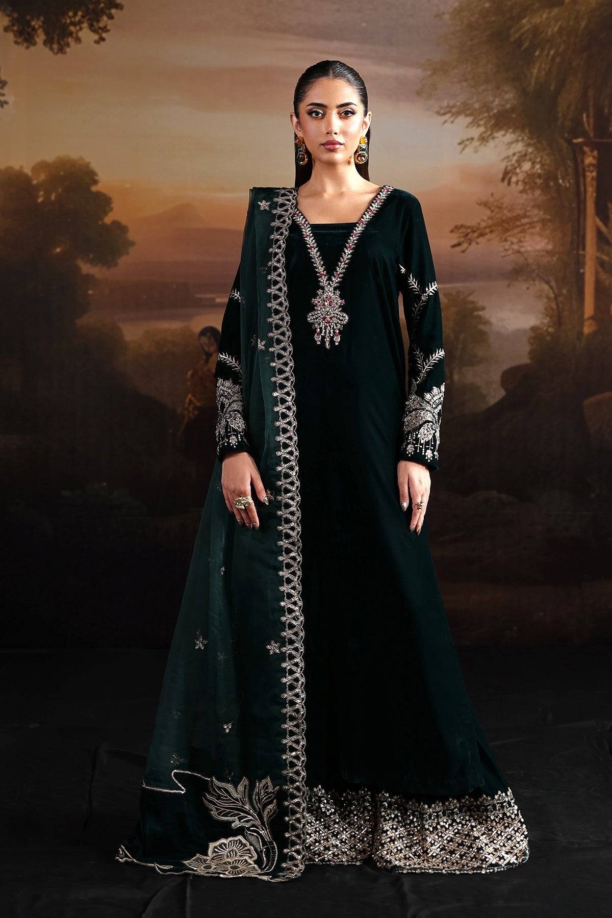 Alizeh | Lamour 25 | AF-VLT-2210-Vinni - Formal Wear - available at Maria Faisal in UK and USA