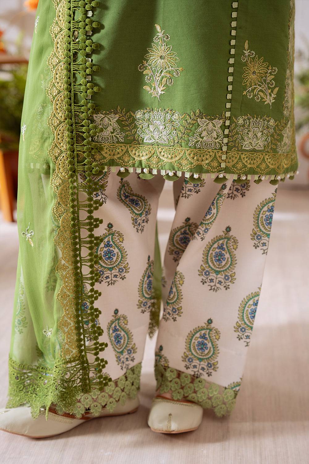 Saira Rizwan | Laanem Summer Lawn 25 | ZAFIRA-A-SRL25-03 by Maria Faisal - Registered Vendor of : Saira Rizwan - type : Ladies Clothes - 100% original wedding dresses