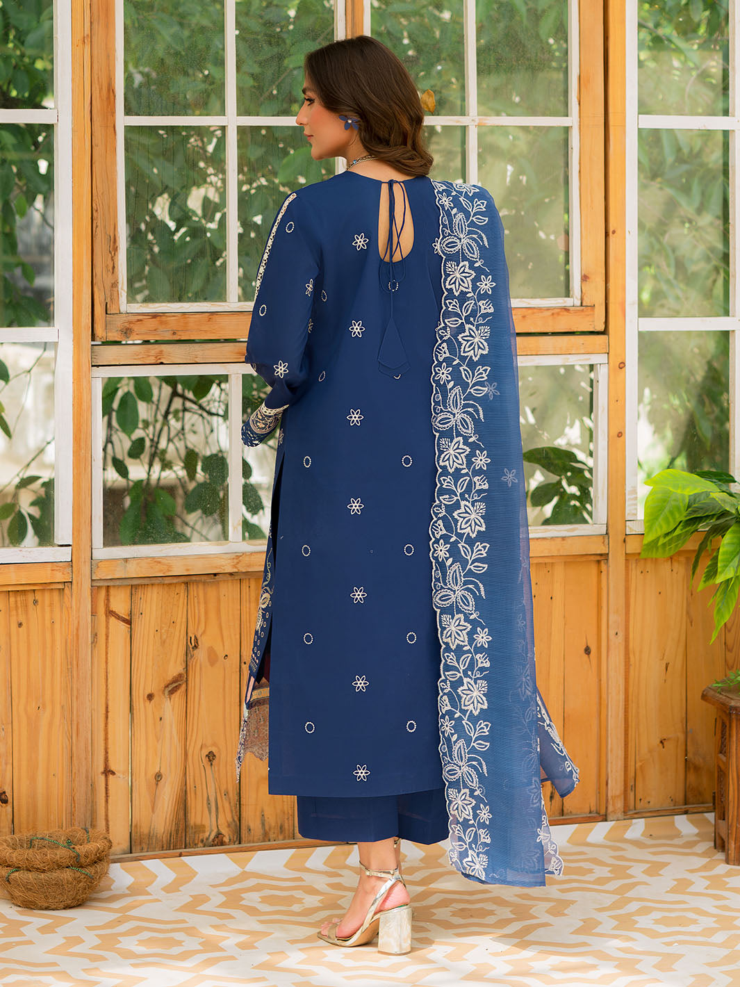 Mahnur | Bella Lawn 24 | BL - 02 - Ladies Clothes 