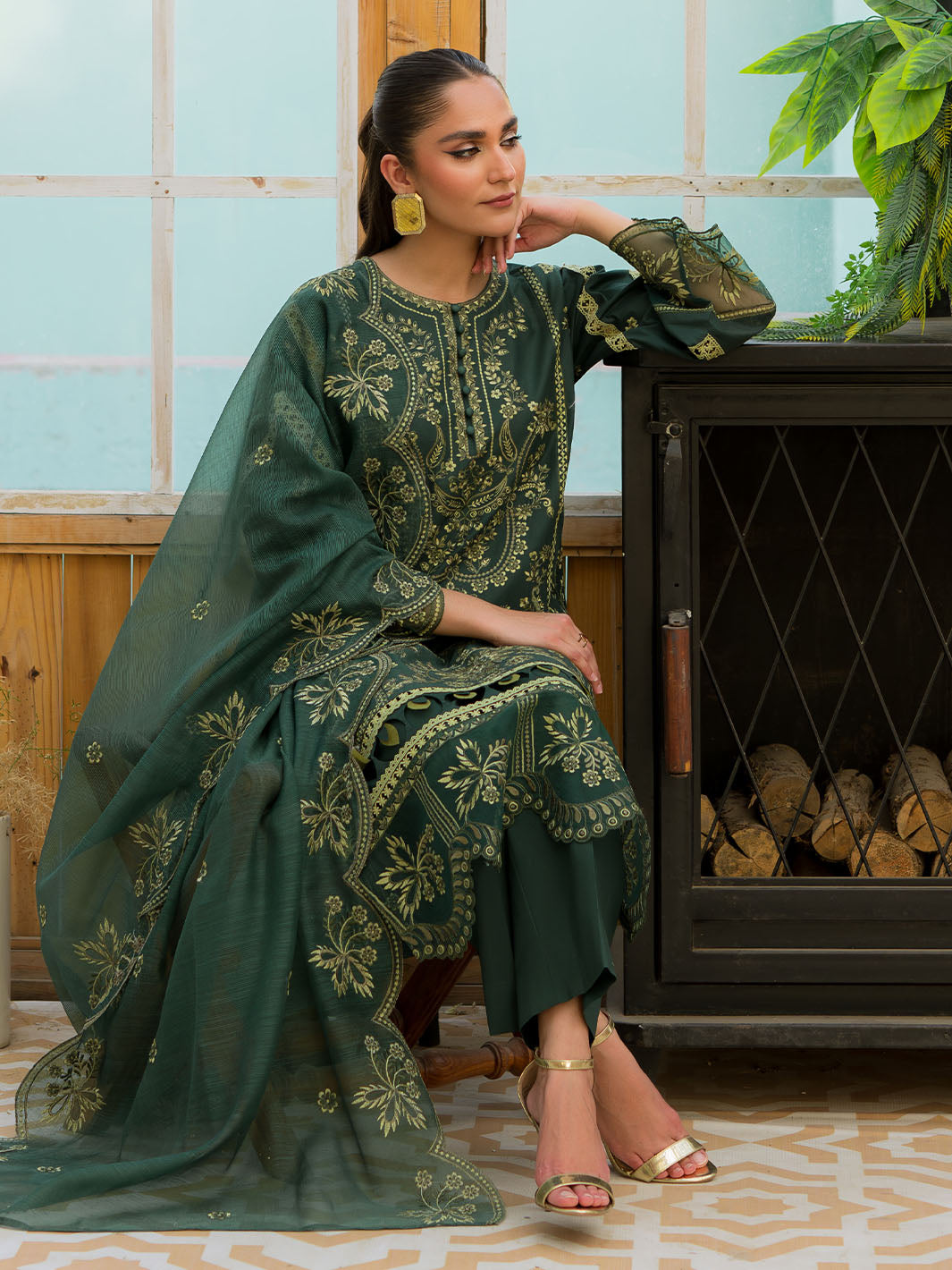 Mahnur | Bella Lawn 24 | BL - 06 - Ladies Clothes 