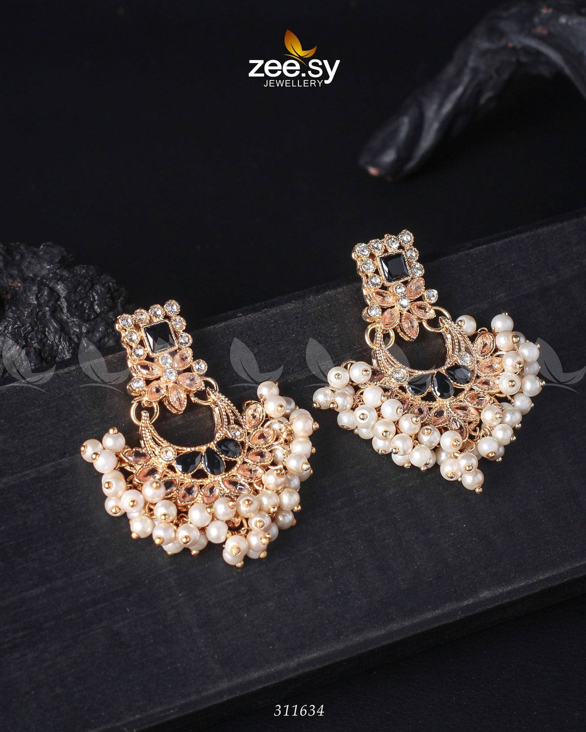 Lily Earrings - Earrings 