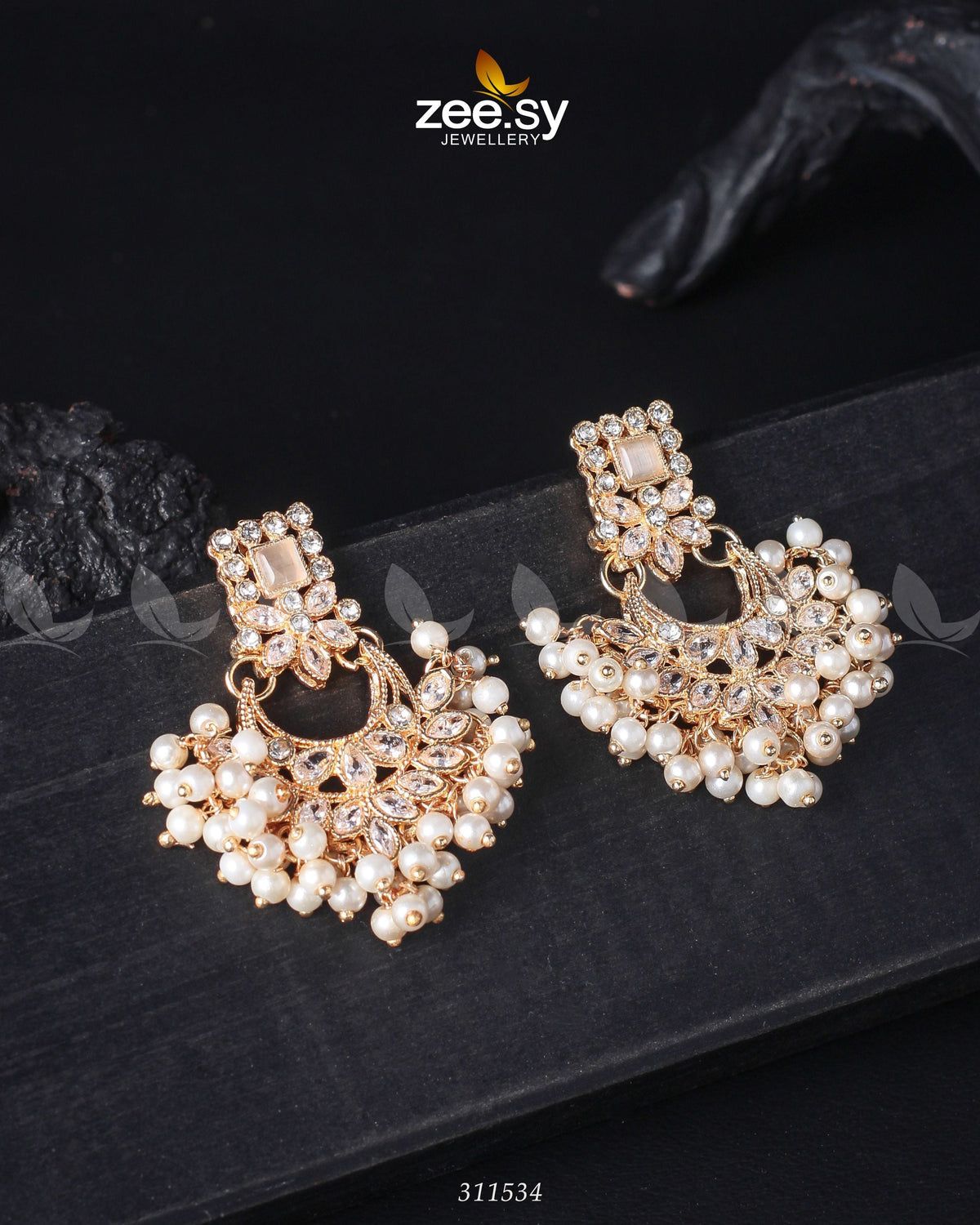 Lily Earrings - Earrings 