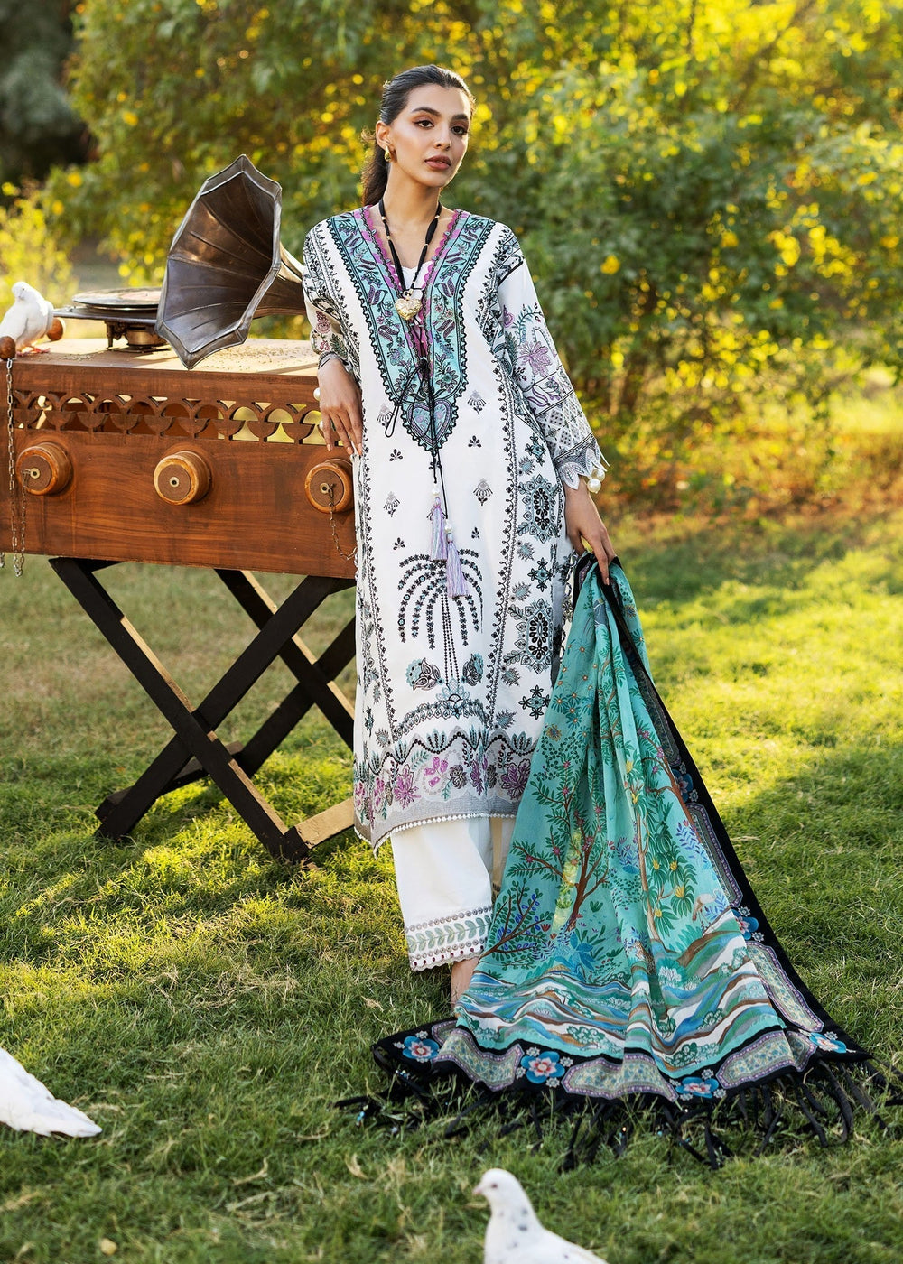 Sadaf Fawad Khan | Siraa Lawn 25 | PALM ISLAND - B by Maria Faisal - Registered Vendor of : Sadaf Fawad Khan - type : Ladies Clothes - 100% original wedding dresses