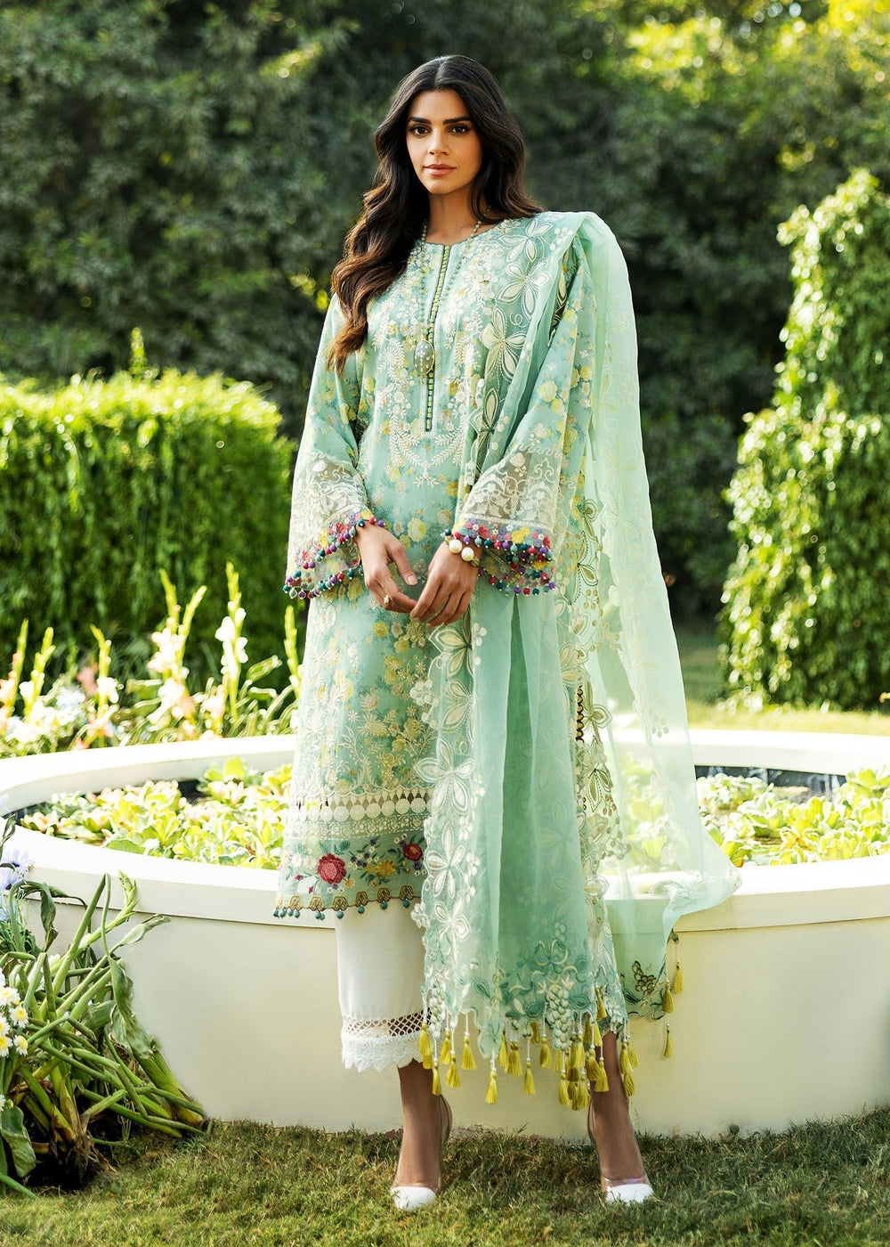 Sadaf Fawad Khan | Siraa Lawn 25 | BLOOM - B by Maria Faisal - Registered Vendor of : Sadaf Fawad Khan - type : Ladies Clothes - 100% original wedding dresses