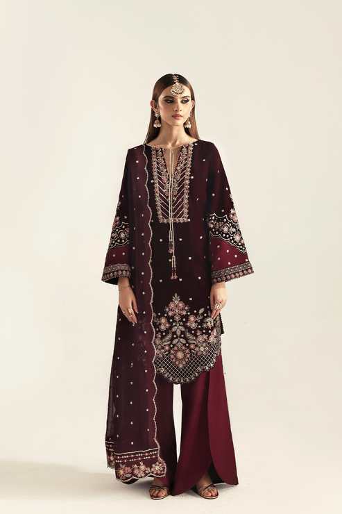 Emaan Adeel | Zarposh Velvet 25 | KANWAL - Formal Wear - available at Maria Faisal in UK and USA
