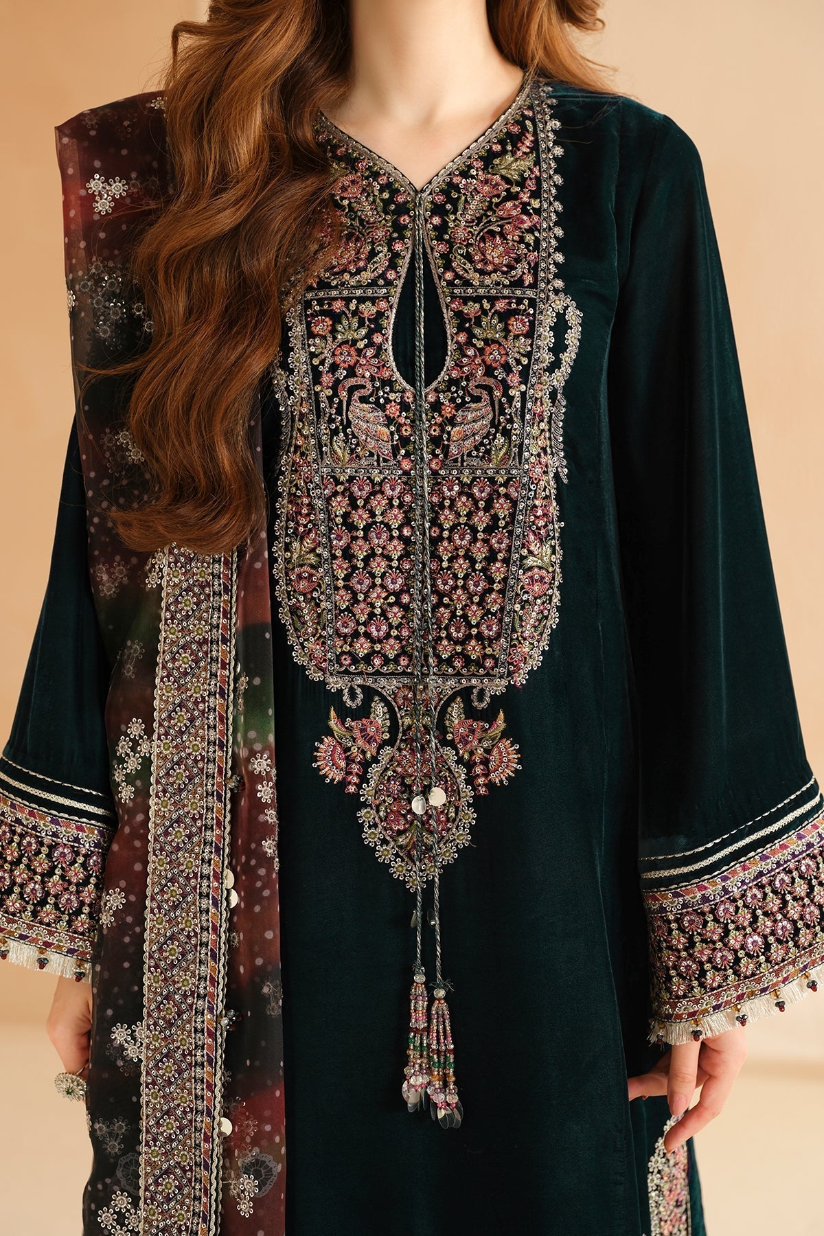 Jazmin | Velvet Edit 24 | Velvet Formal VF-2039 - Ladies Clothes - Maria Faisal