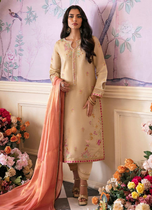 Farah Talib Aziz | Mayna Festive Luxe | NAROOD GOLD
