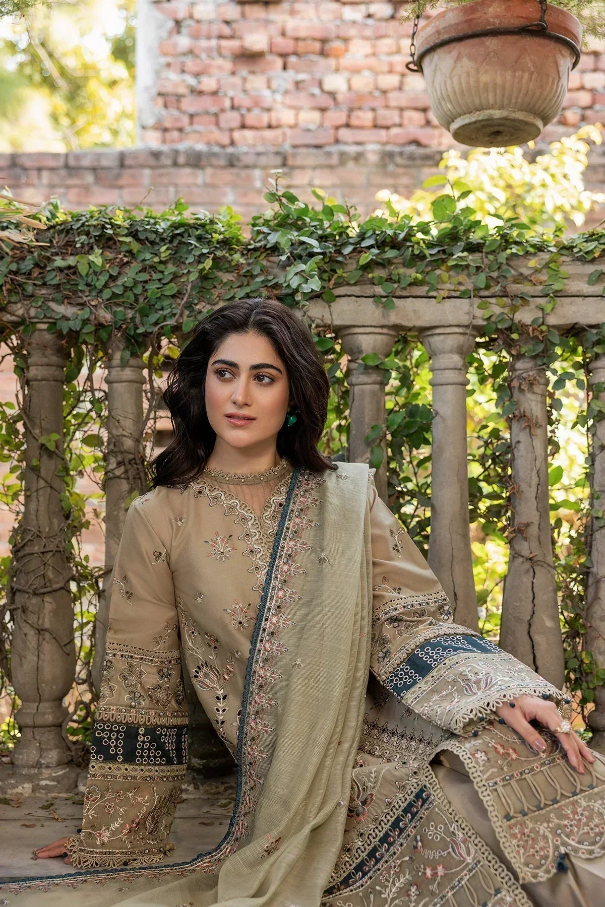 Farasha | Bahaar Embroidered Lawn | Whimsical Sage - Ladies Clothes - Maria Faisal