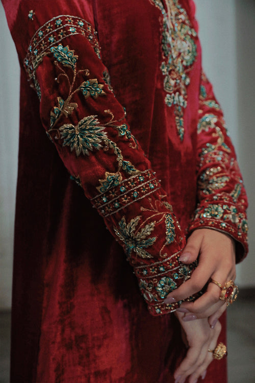 Saira Rizwan | Riona Luxury Formals | Julie - Waniyas