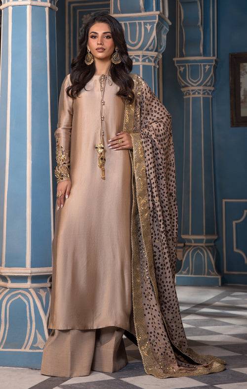 Maya | Mehr o Mah Formals | MAELIS by Maria Faisal - Registered Vendor of : Maya - type : Ladies Clothes - 100% original wedding dresses