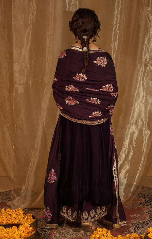 Maya | Raazi Velvet 24 | IBAARAT - Ladies Clothes - Maria Faisal