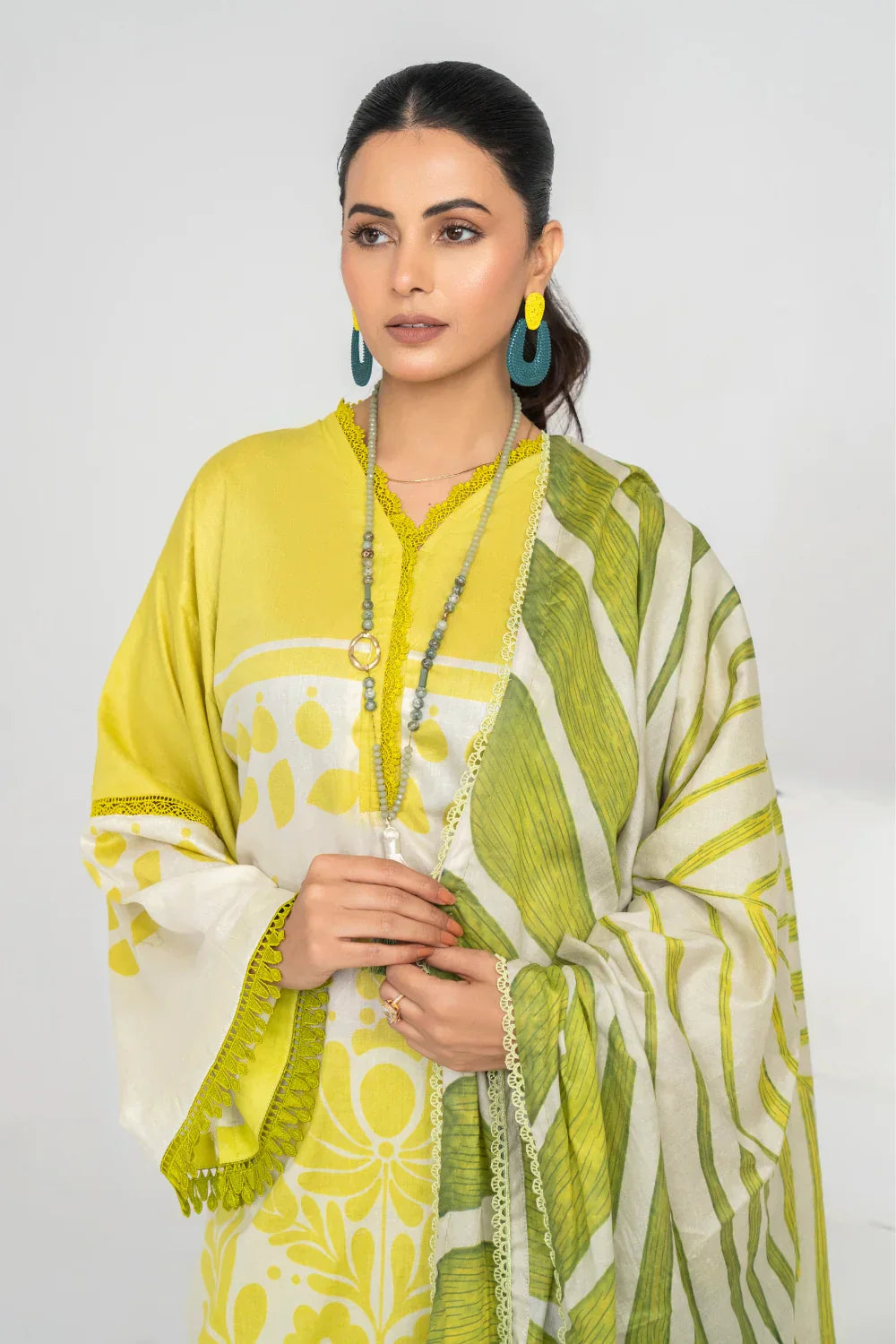 Ittehad | Printed Lawn 24 | IP3P06-3PS-LMN - Ladies Clothes 