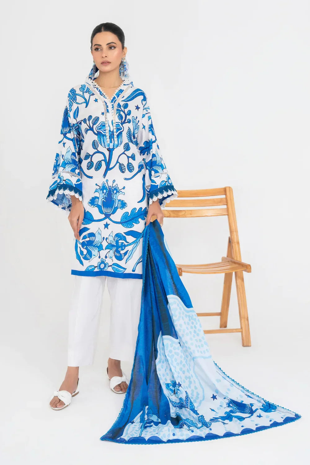 Ittehad | Printed Lawn 24 | IP3P10-3PS-BLU - Ladies Clothes 