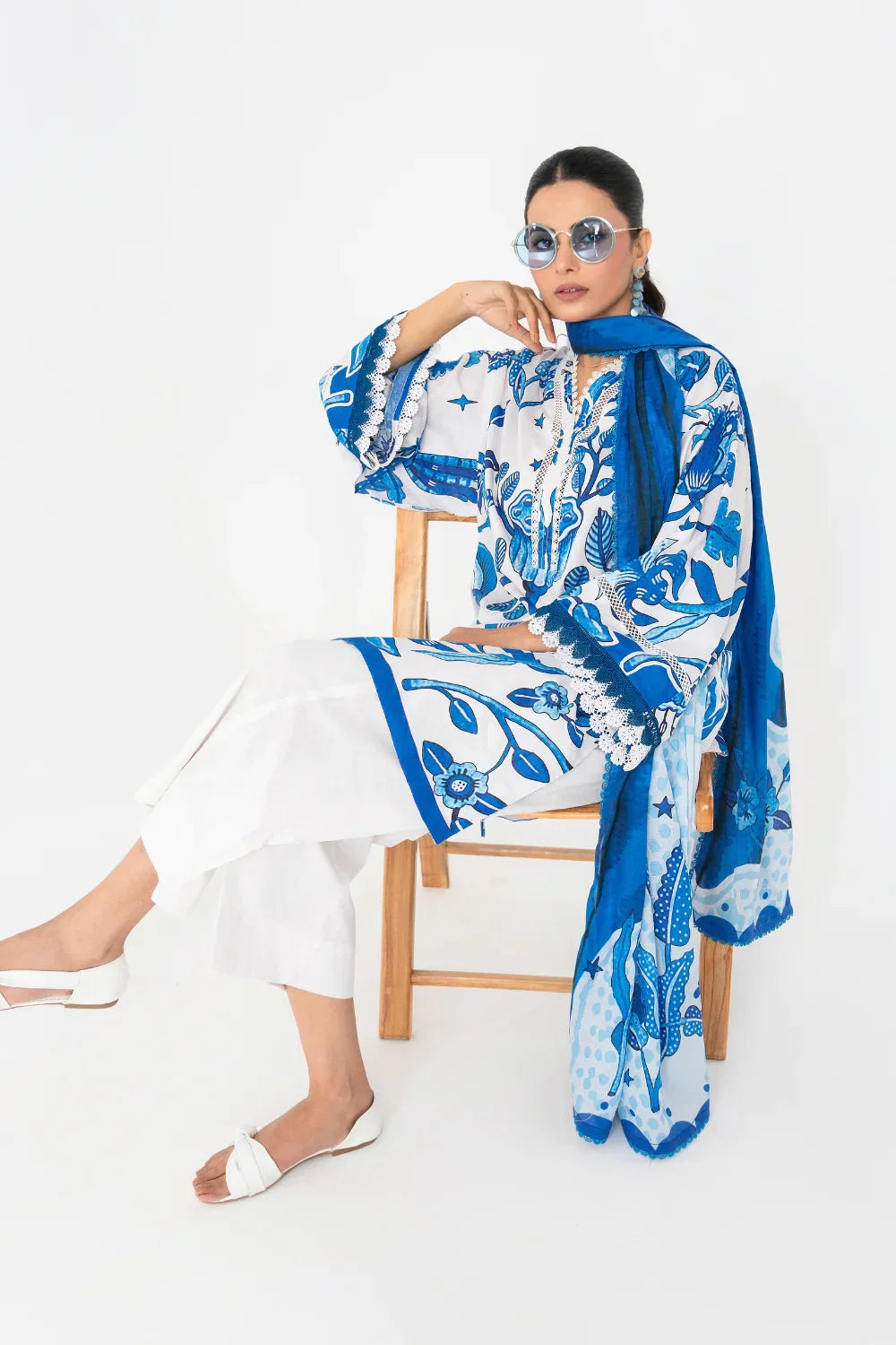 Ittehad | Printed Lawn 24 | IP3P10-3PS-BLU - Ladies Clothes 