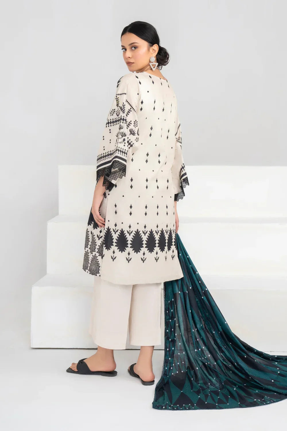 Ittehad | Printed Lawn 24 | IP3P02-3PS-BGE - Ladies Clothes 